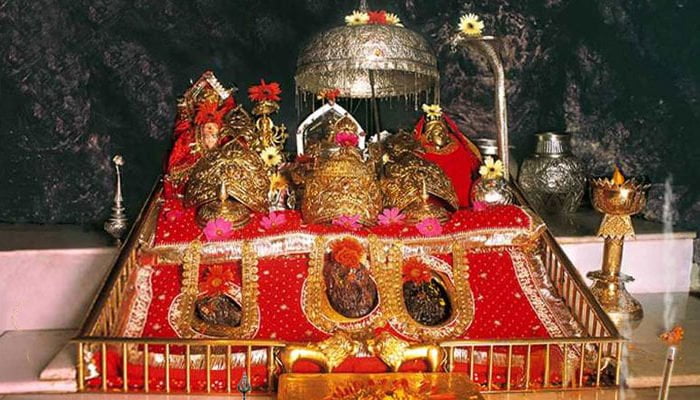 maa-vaishno-devi-katra-jammu-700x400